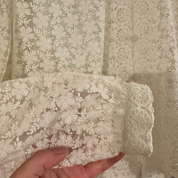 SÉZANE Cathy Guipure Embroidered White Lace Button Front Blouse NWOT - Picture 7 of 16